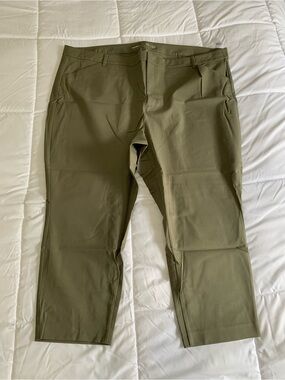 New with tags OLD NAVY pants womens size 30